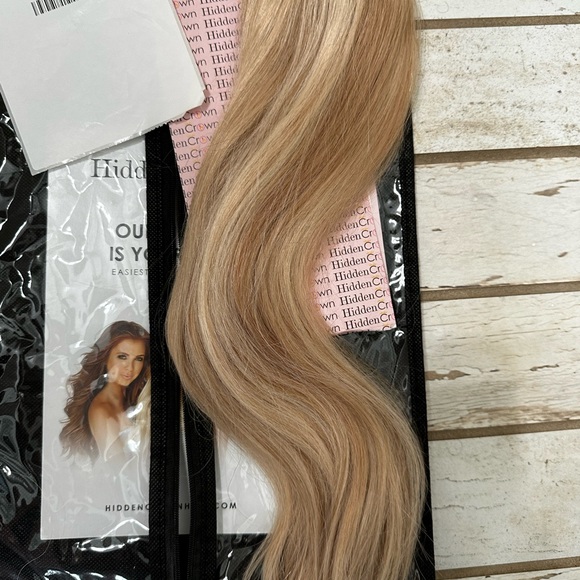 HiddenCrown Other - Hidden Crown Hair Blonde #622 Bungee Ponytail